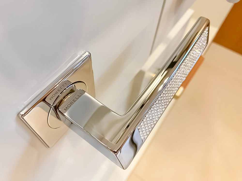 Ручка дверная DOLCE VITA S1 CRO раздельная на квадратной розетке, цвет - хром, латунь фото купить в Рязани